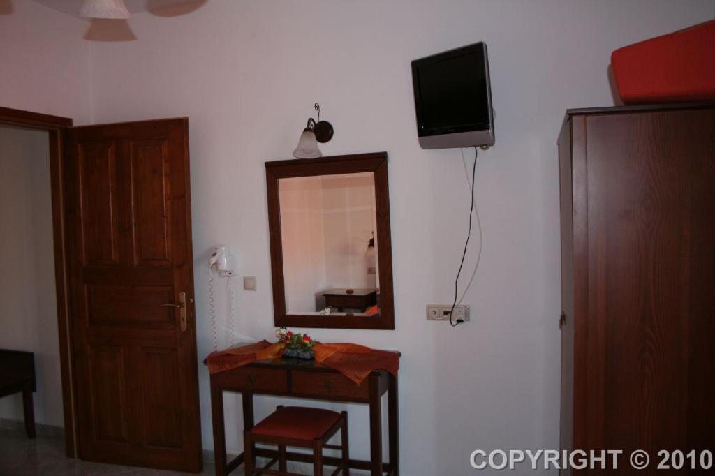Agia Anna  Margaritis Apartments מראה חיצוני תמונה
