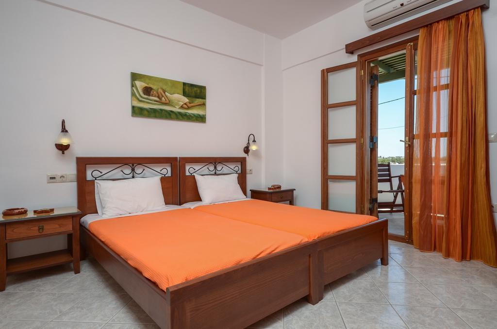 Agia Anna  Margaritis Apartments מראה חיצוני תמונה